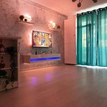 Delux Mamaia Nord 那沃达利