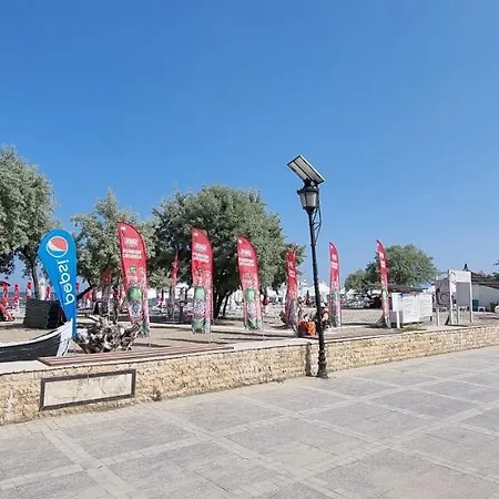 Delux Mamaia Nord Navodari